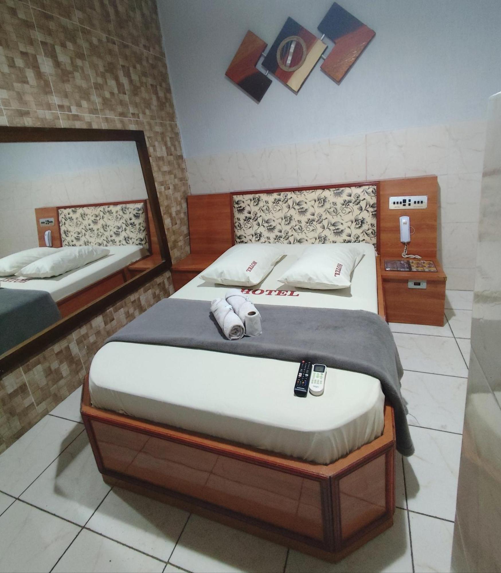 Anoitecer - Rodoviaria Tiete, Anhembi, Expo Center Hotel kapsul