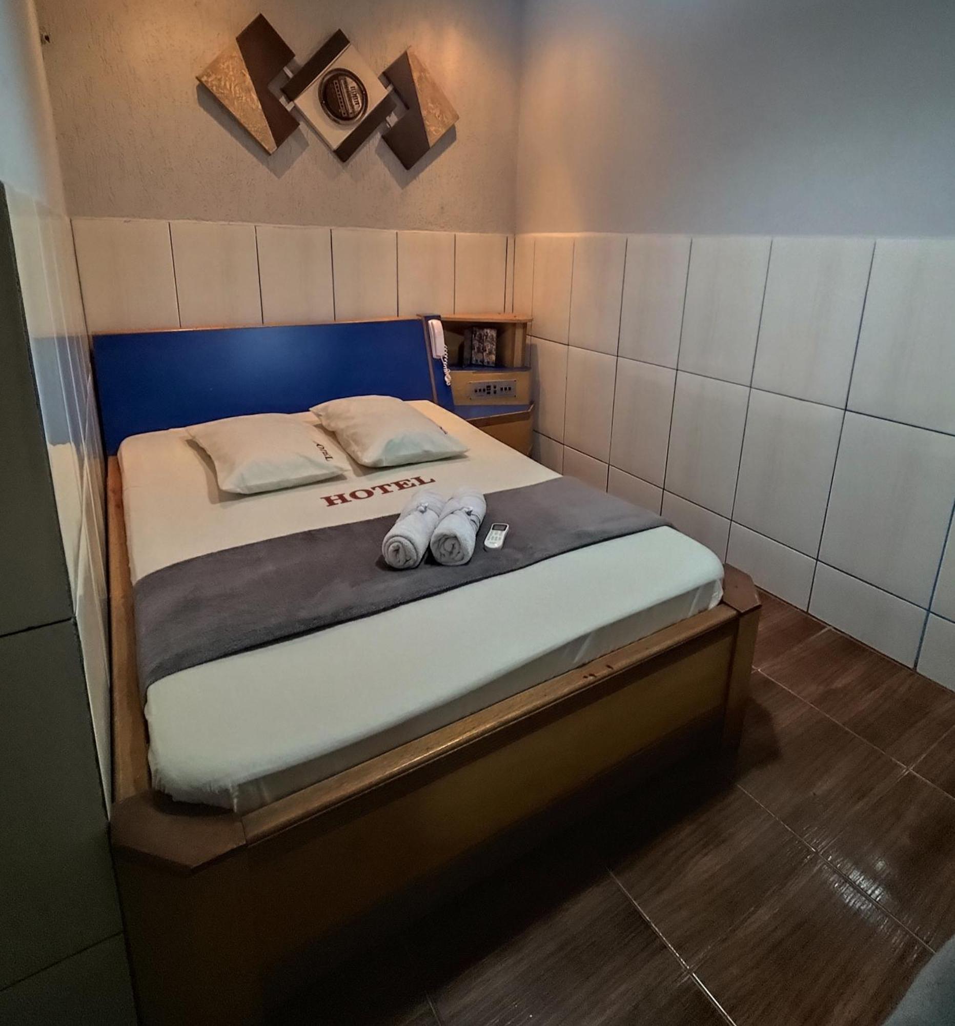 Anoitecer - Rodoviaria Tiete, Anhembi, Expo Center Capsule hotel