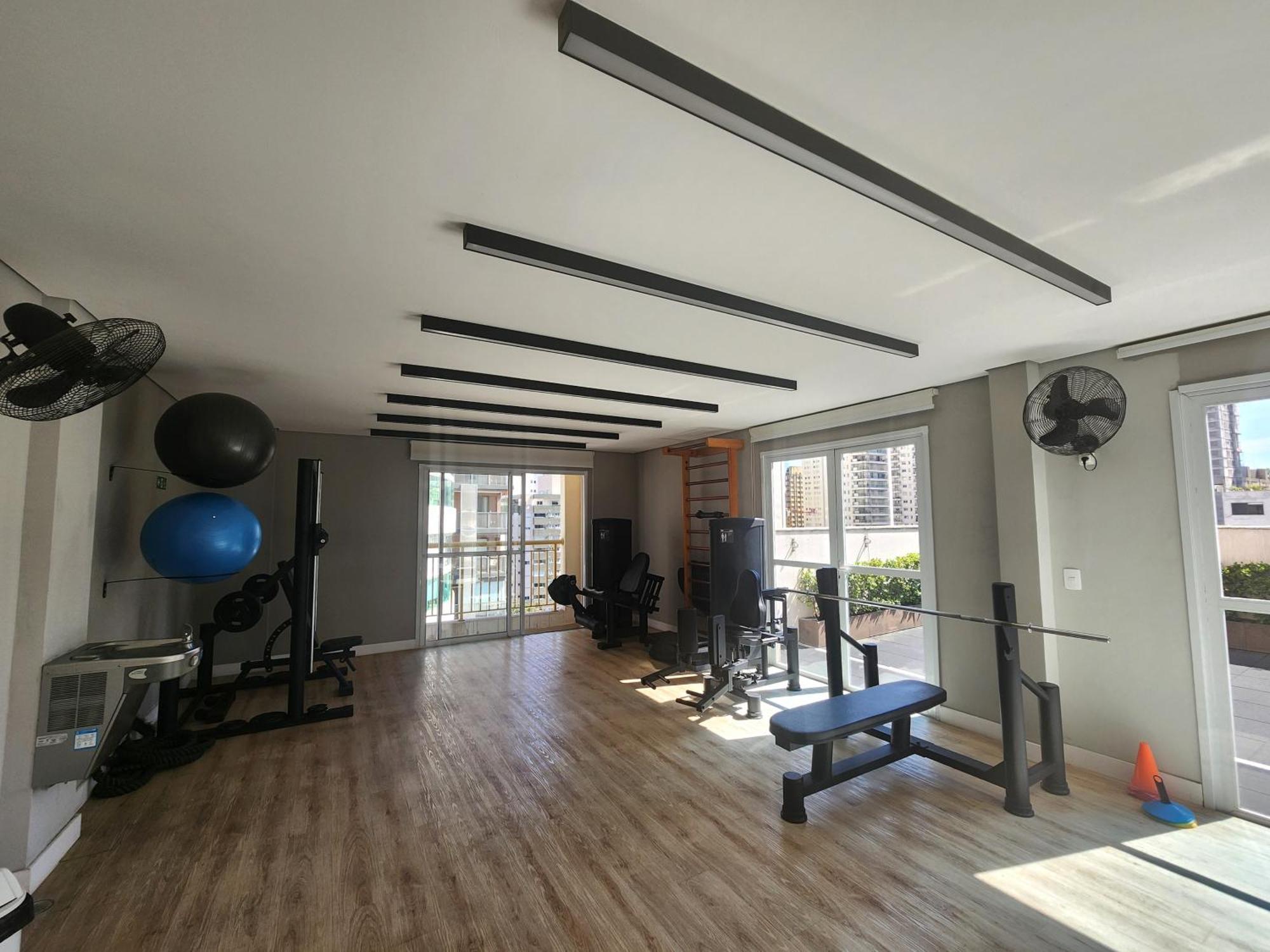 Completo Em Pinheiros Proximo Ao Metro Oscar Freire Apartemen Sao Paulo