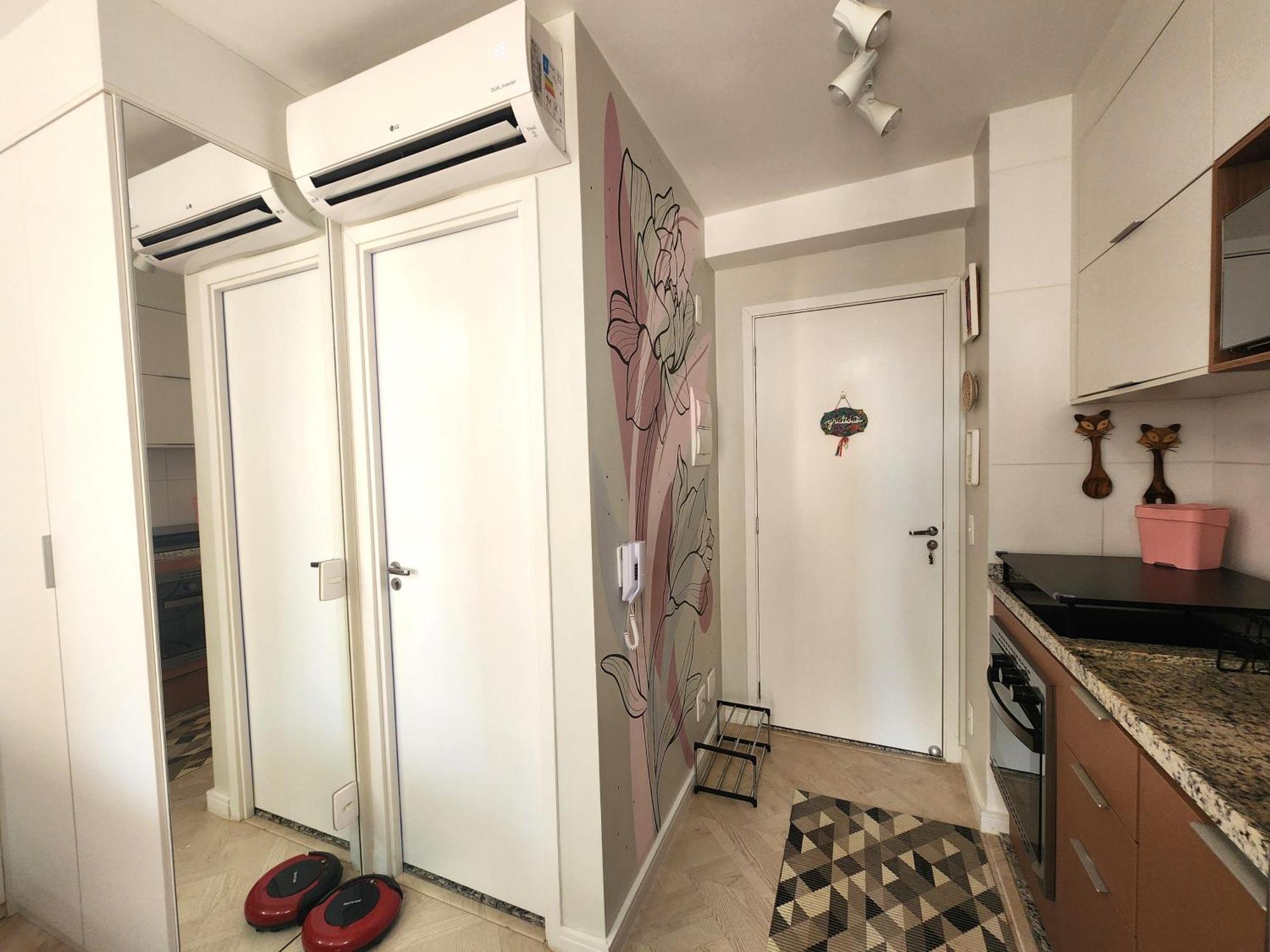 Completo Em Pinheiros Proximo Ao Metro Oscar Freire Apartemen