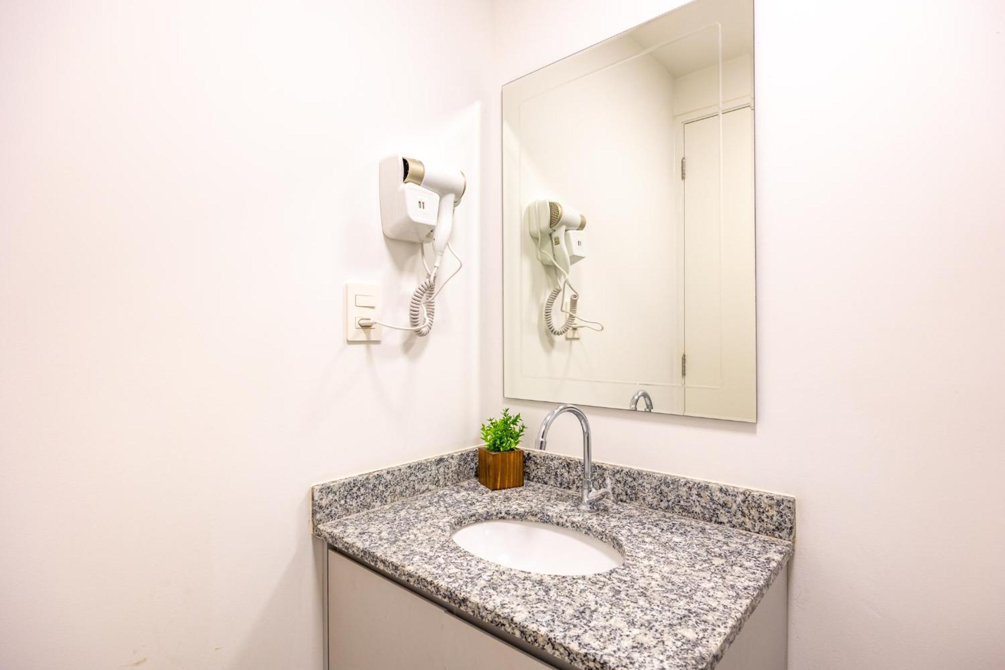 Easy Star - Lindo Ao Na Avenida Vergueiro - Ra03i Apartment Sao Paulo