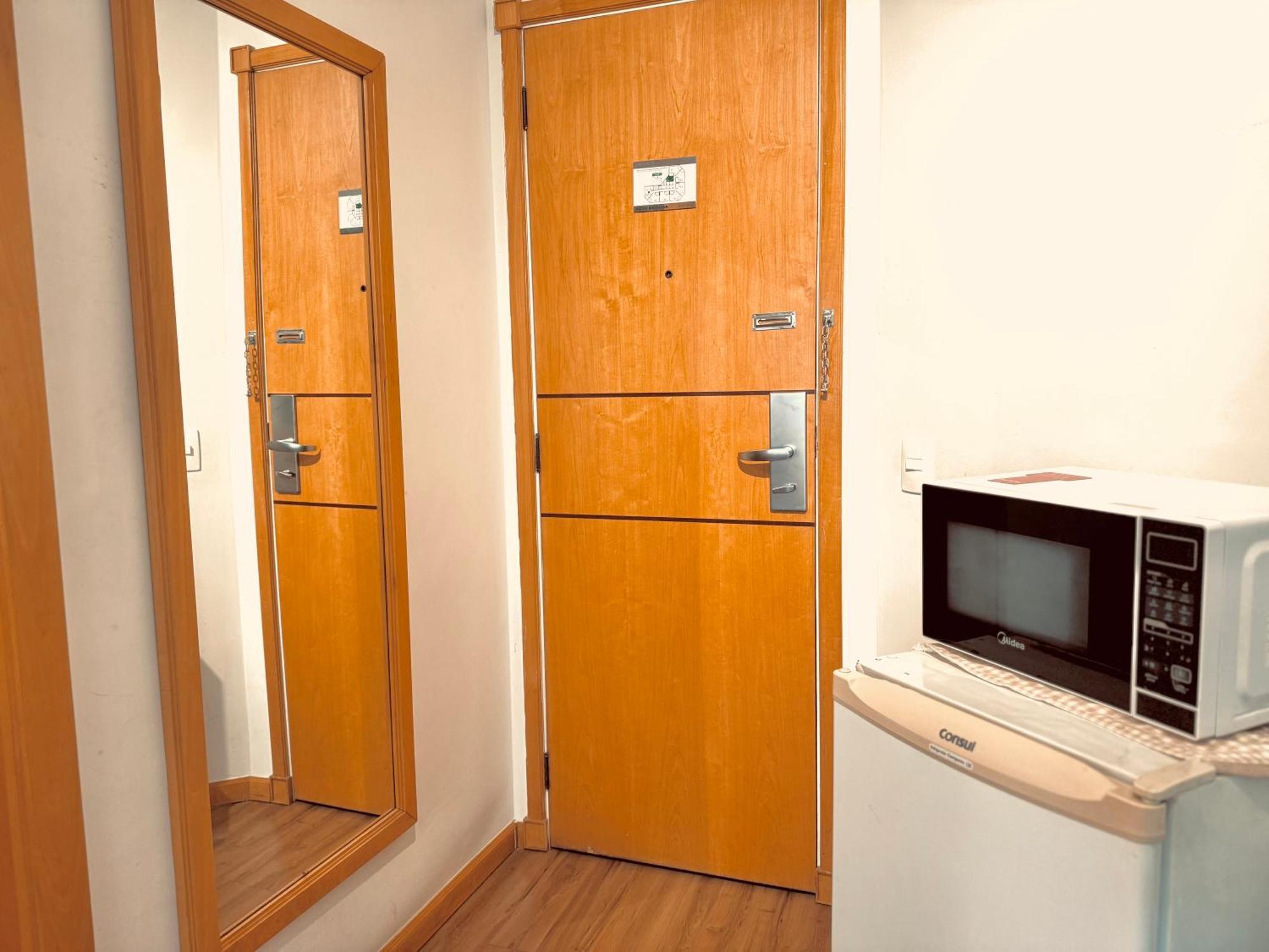 067 - Rentaqui Flat Hampton Jardins Apartemen