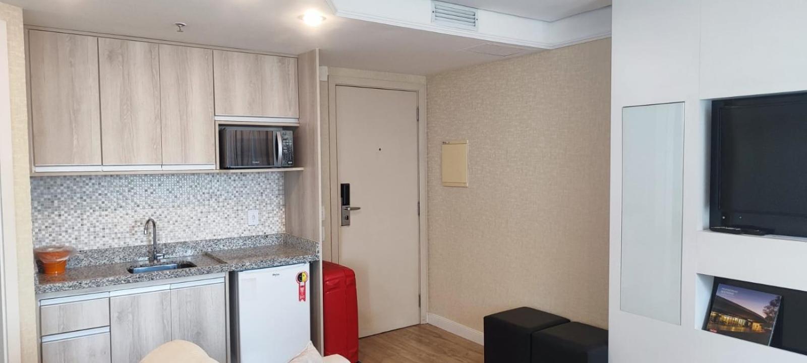 De Em Frente Ao Shopping Olimpia Hotel 4*
