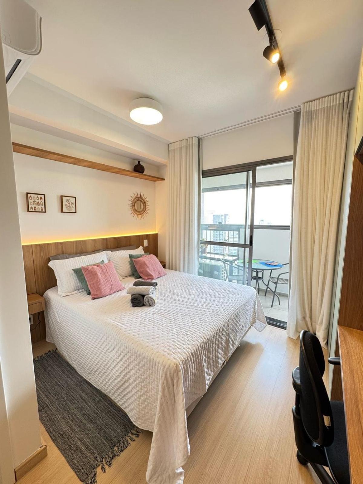 2211 - Next Station Consolacao | Completo C/ Wi-fi Apartment Sao Paulo
