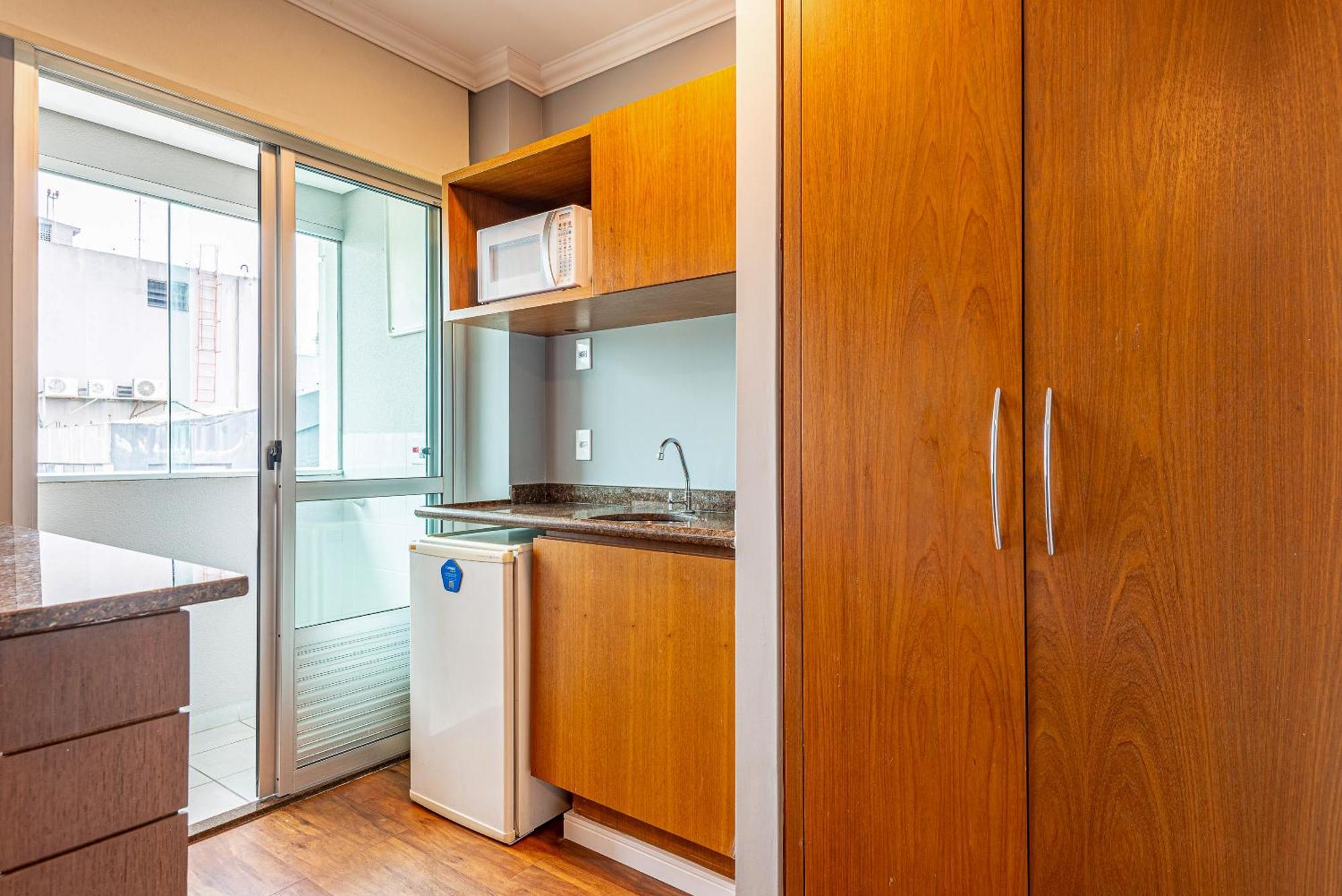 Roomo Bela Cintra Residencial *
