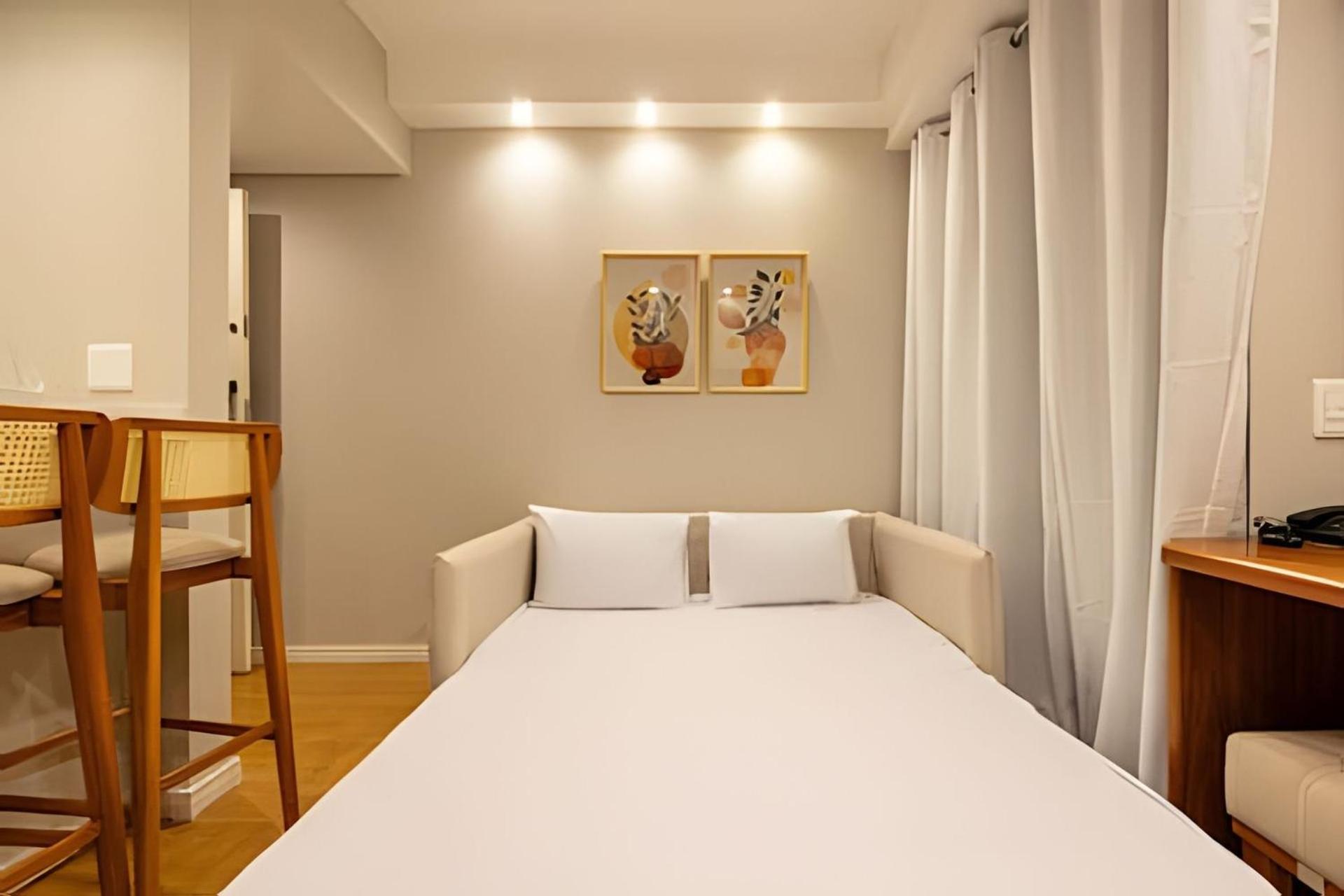 Easy Star - Charmoso Flat C/vaga Em Moema - Qx01i Sao Paulo