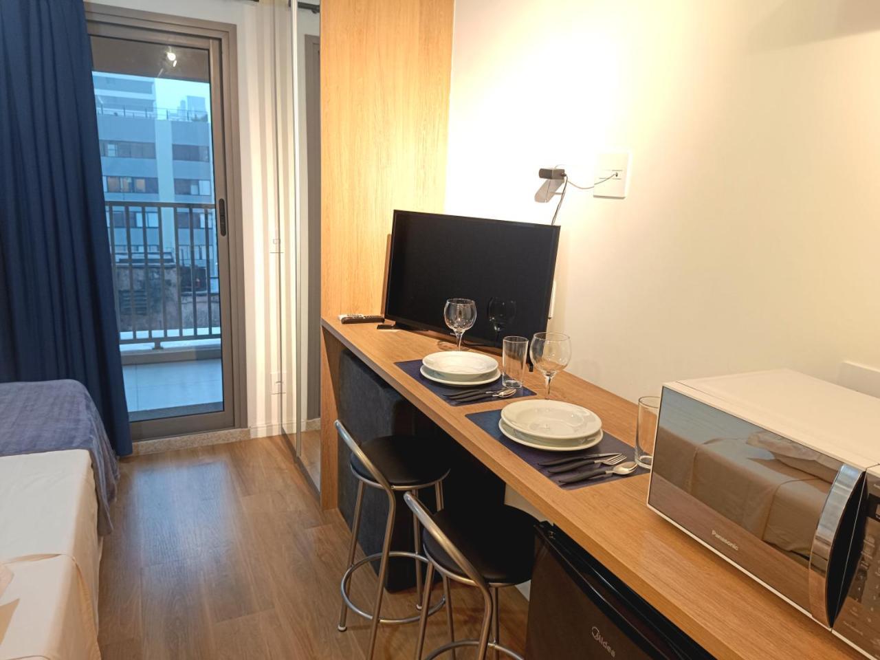 Metro Paraiso Ou Ana Rosa Com Piscina, Academia E Cowork Ate 3 Pessoas Com Maleiro E Sala De Espera Apartment