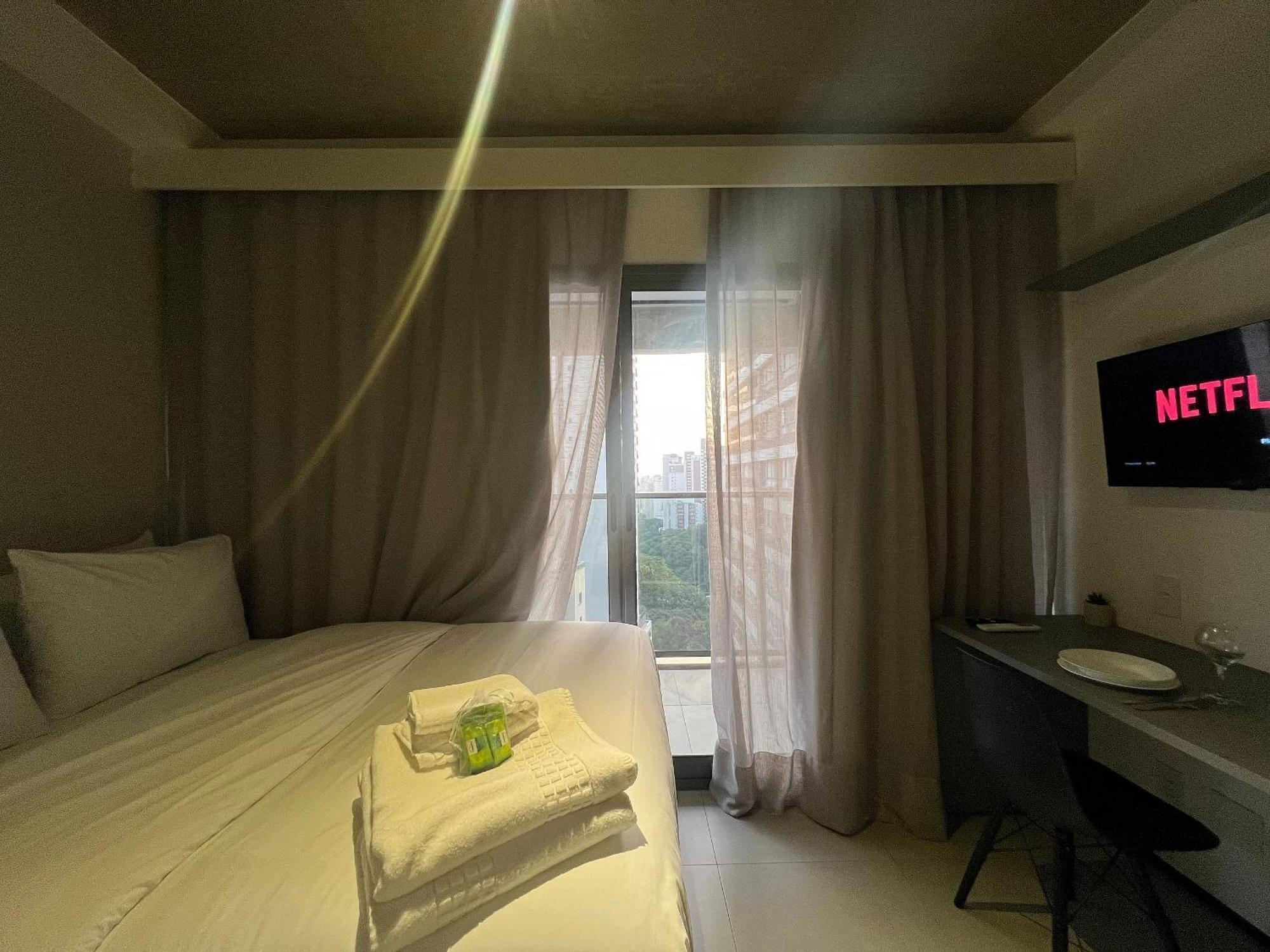 Maravilhosos Metro Paraiso Ac/wf Vista Incrivel Apartment