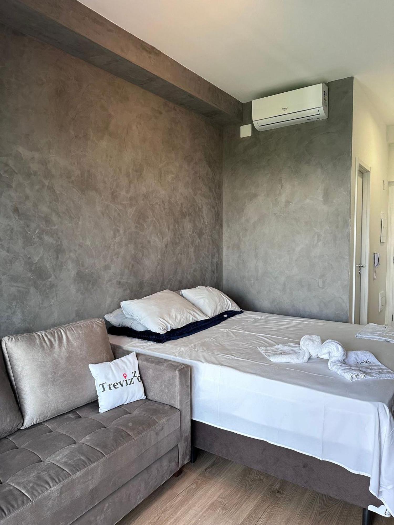 Trevizzo Pense Consolacao Two Apartemen