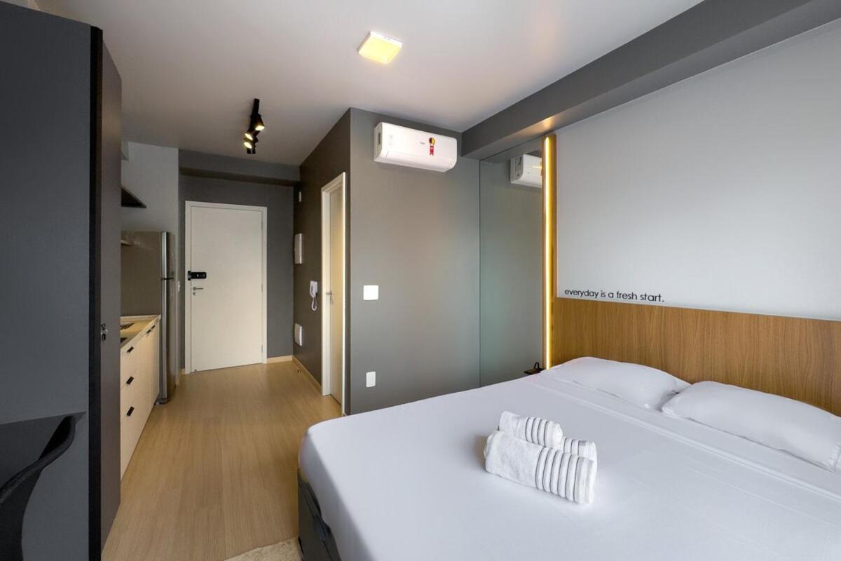 Apartment Pi1201 I Estiloso E Vibrante Ao Lado Metro Faria Lima Sao Paulo