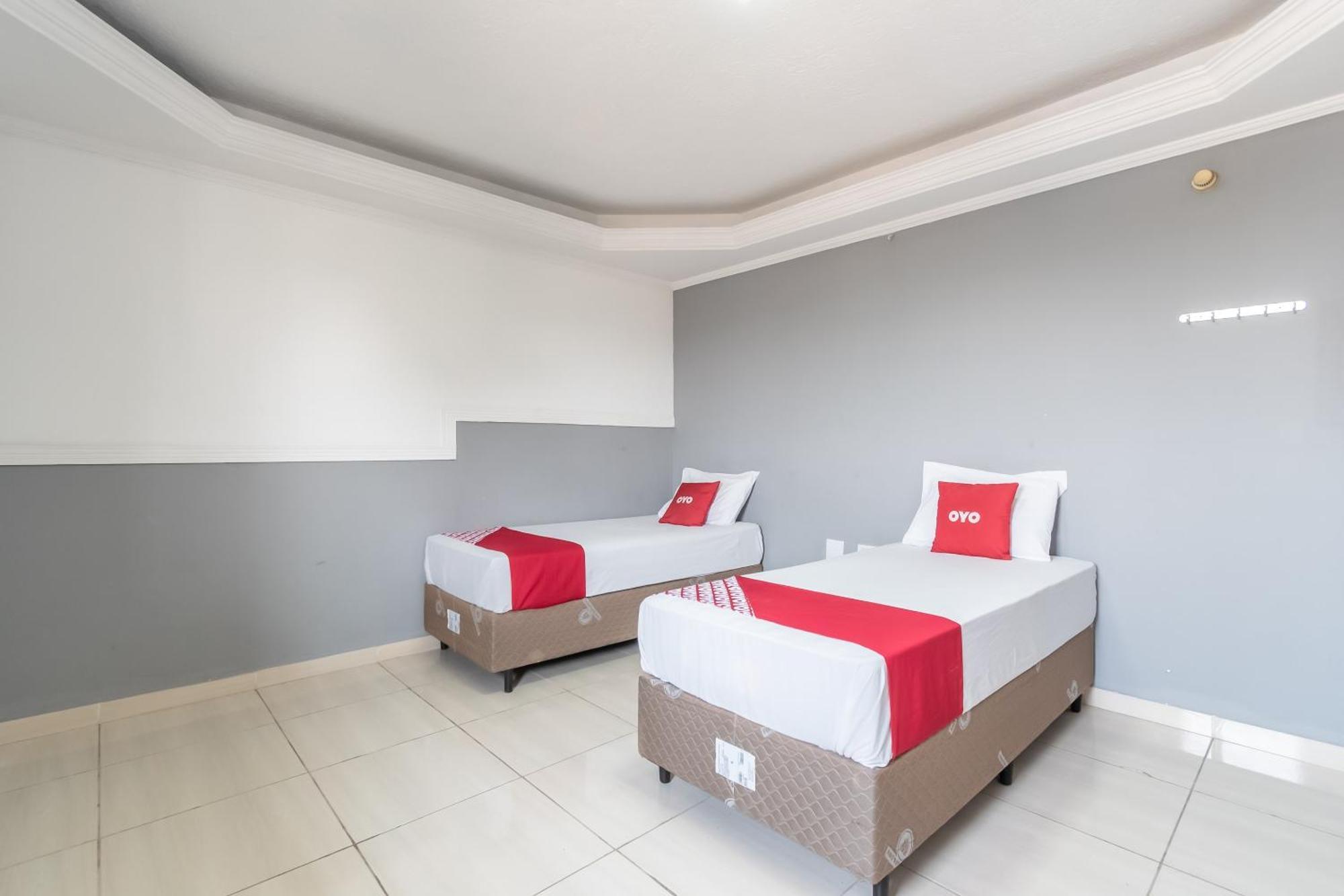 Oyo San Remo, (adults Only) Hotel