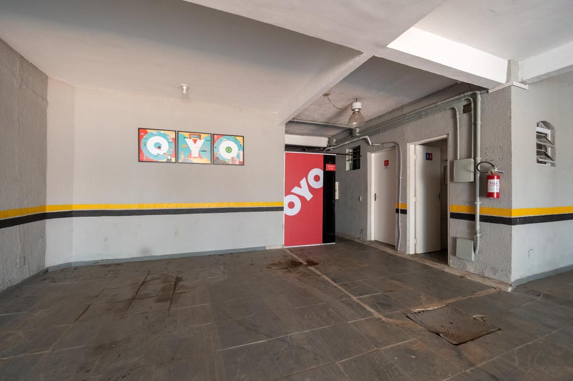 Oyo Nacoes Unidas, Otel