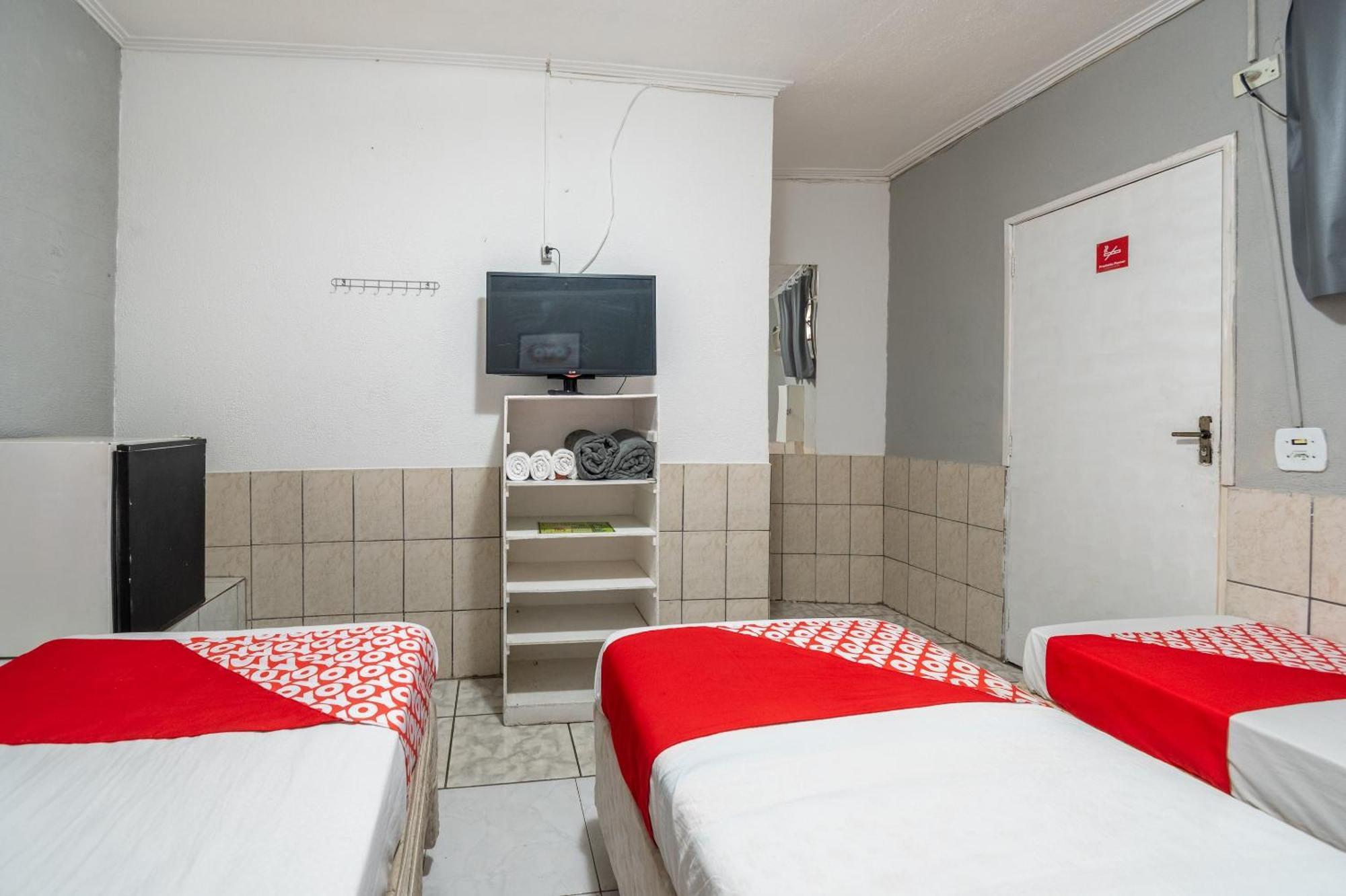 Oyo Nacoes Unidas, Hotel