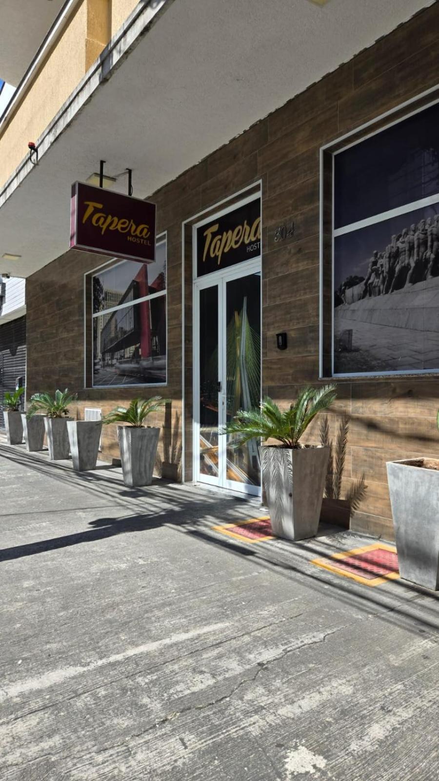 Tapera Hostel *