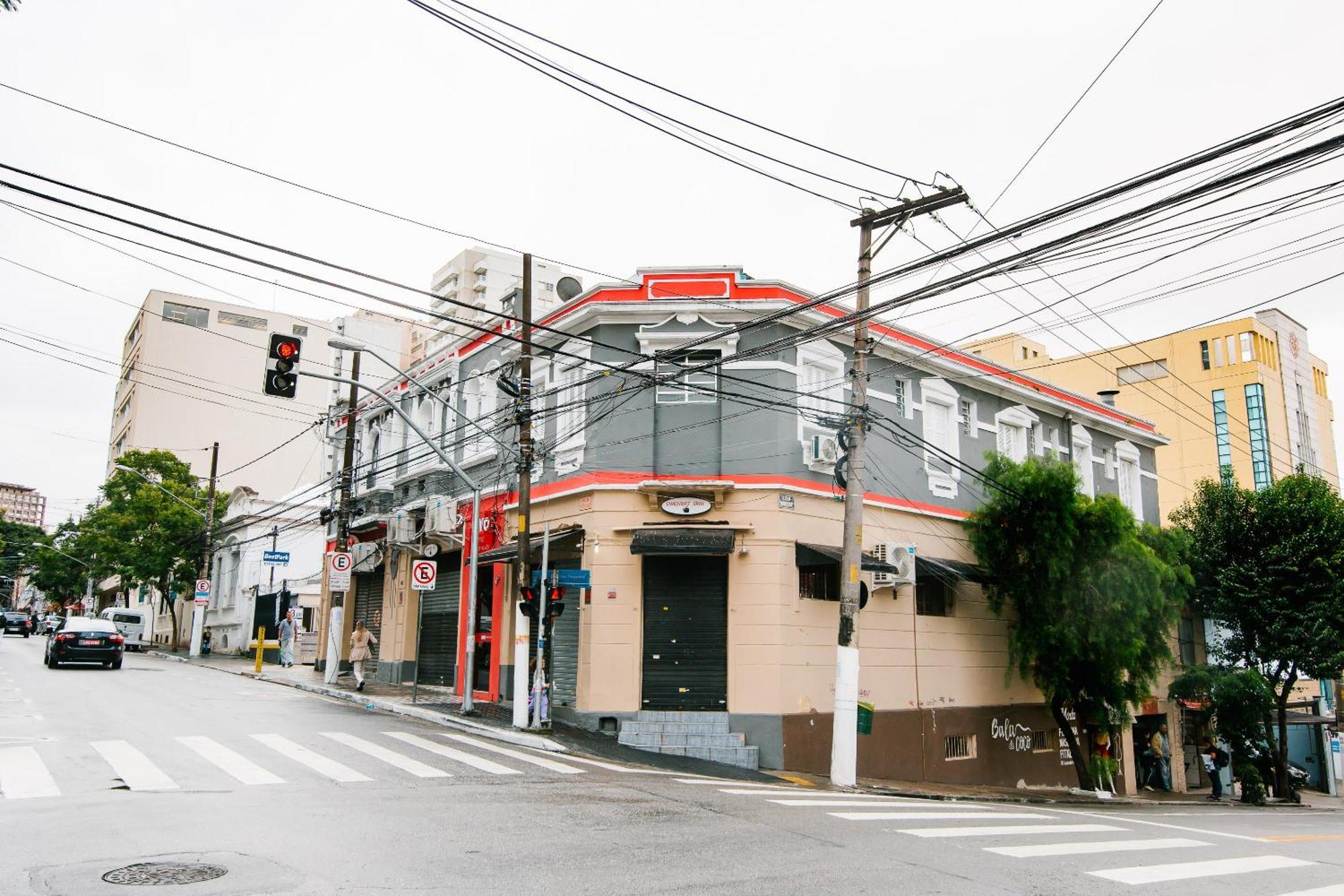 Hotel Oyo Castro Alves, 3*