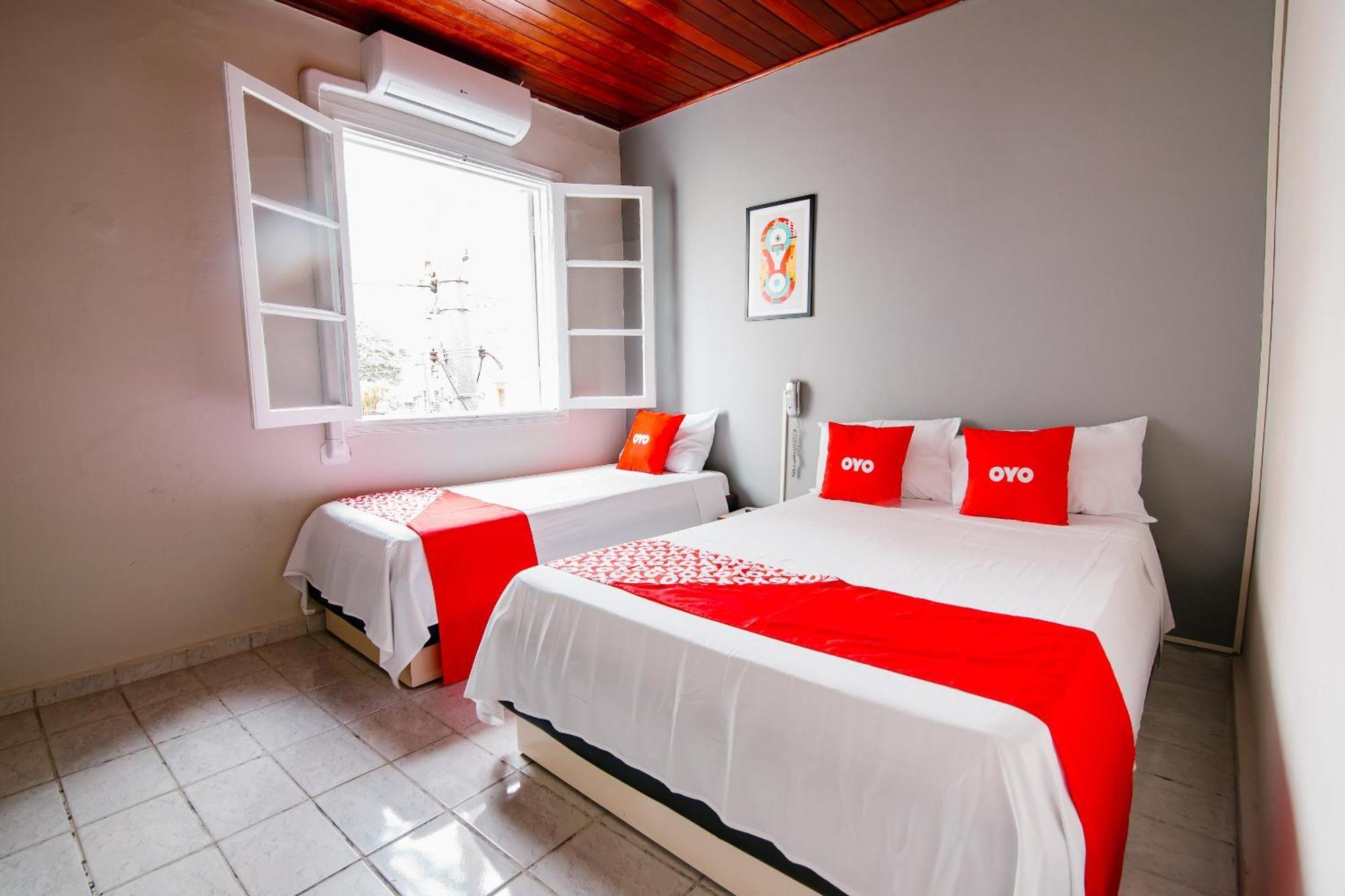 Oyo Castro Alves, Hotel São Paulo