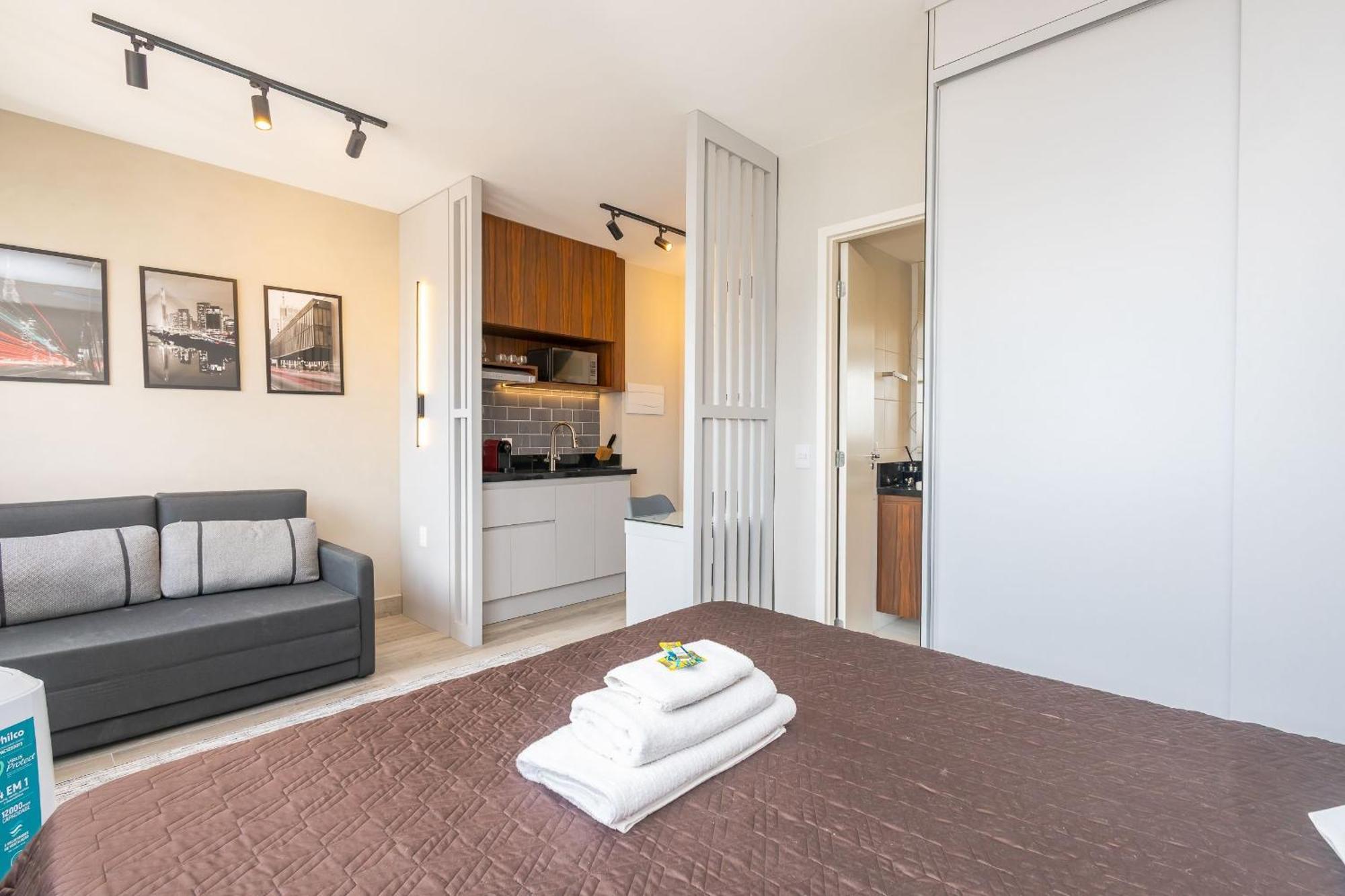 Bfl2204 - Studio Elegante | 22° Andar | Faria Lima Apartment