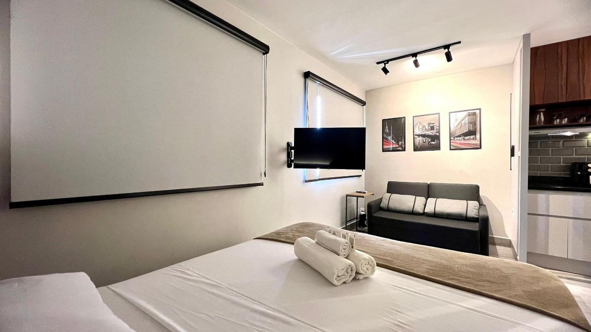 Bfl2204 - Studio Elegante | 22° Andar | Faria Lima * Sao Paulo