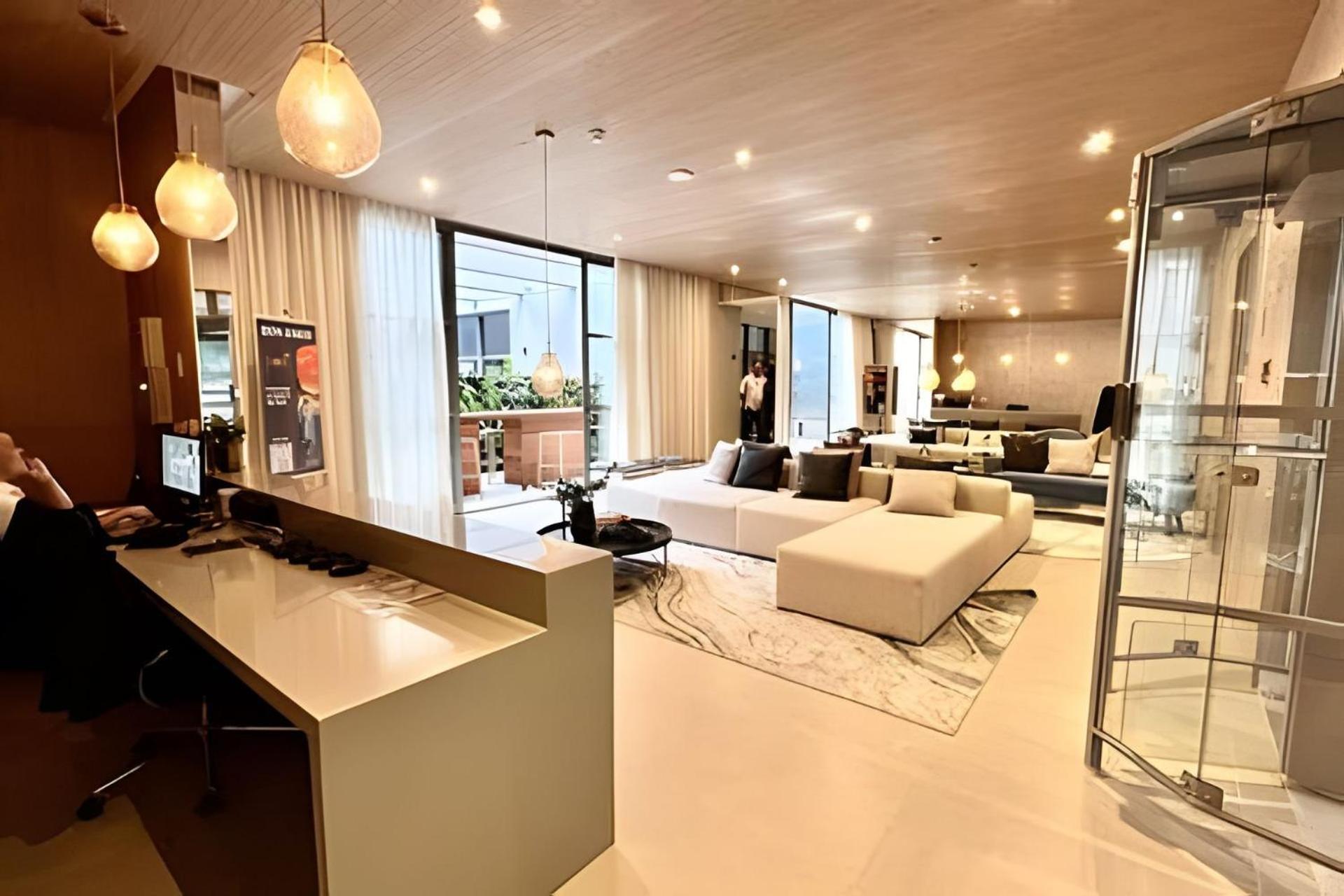 Loft / Sp Think / 9 Andar 904