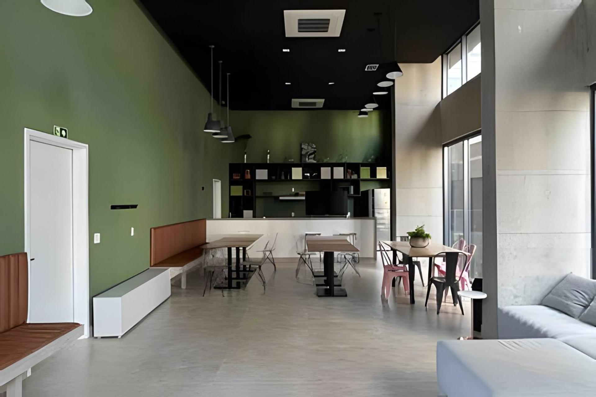 Loft Lindo Prox Shop Freicaneca 1701
