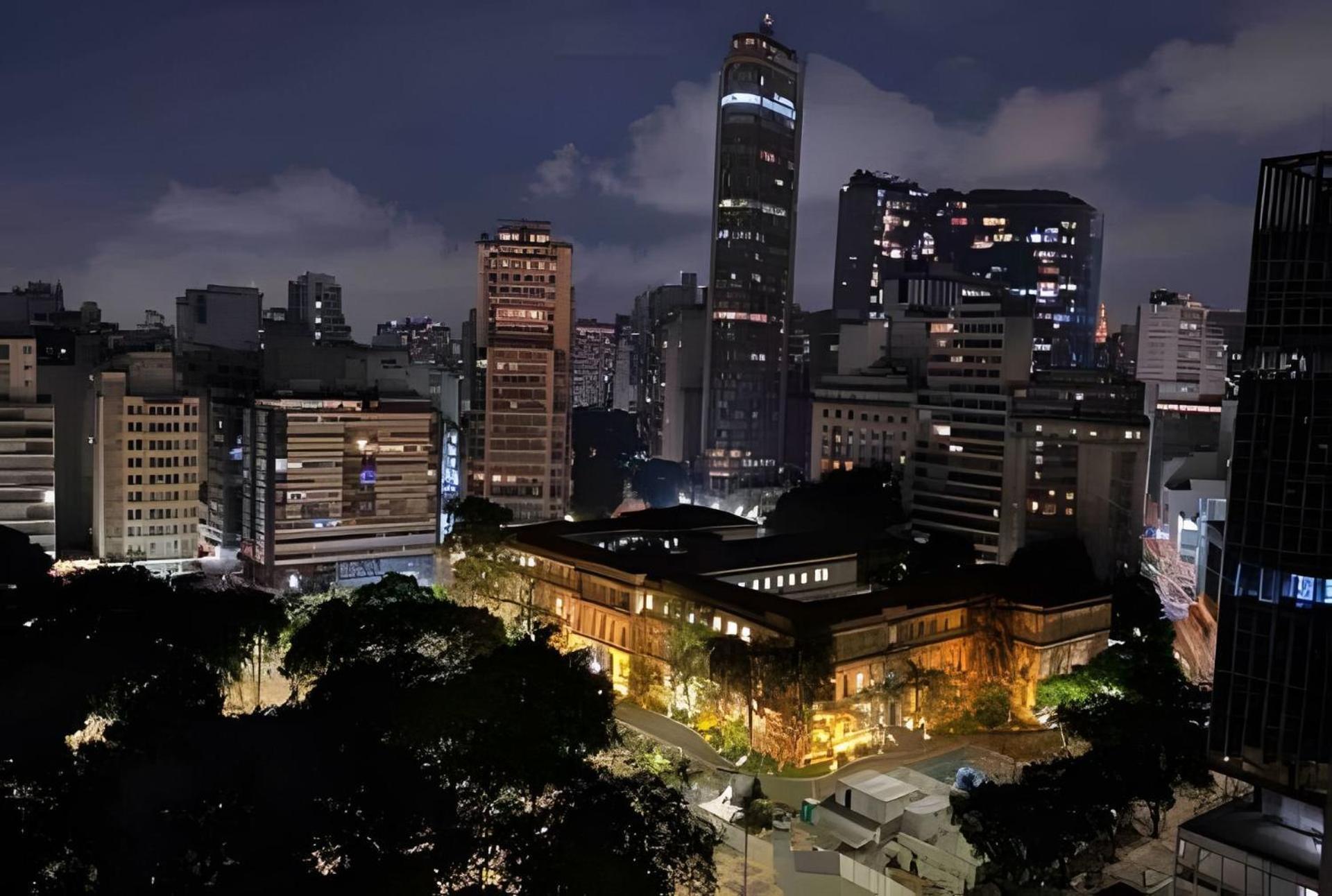 Apartamento Loft / Republica / 1318 São Paulo