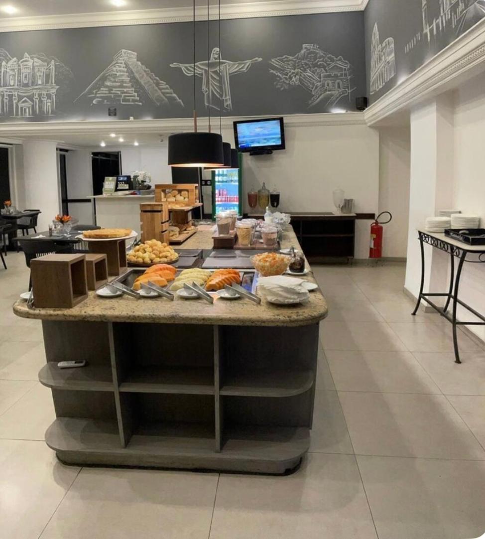 Otel Dentro De Jardins Garagem Inclusa