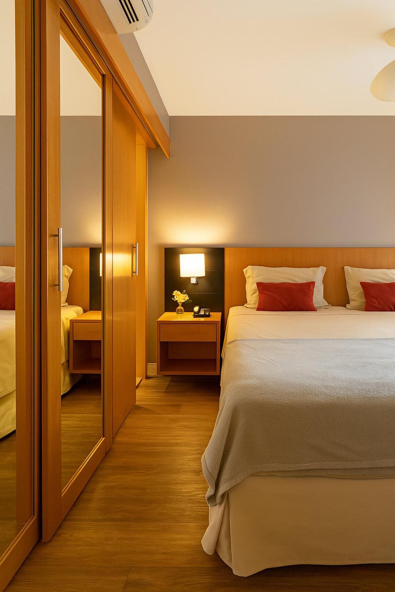 Elegance Suites Stella Vega *