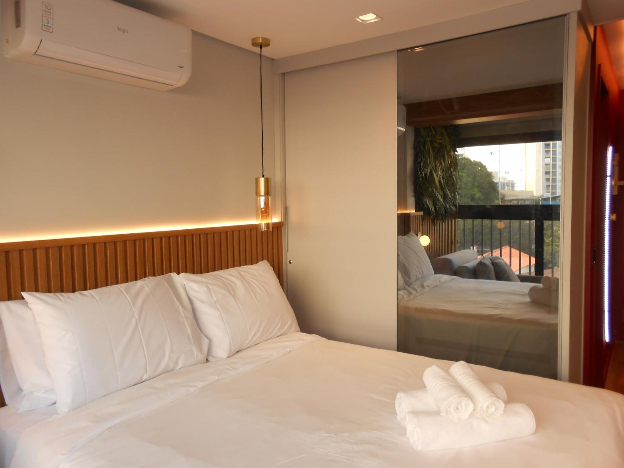 513 Lux Allianz Park Apartment