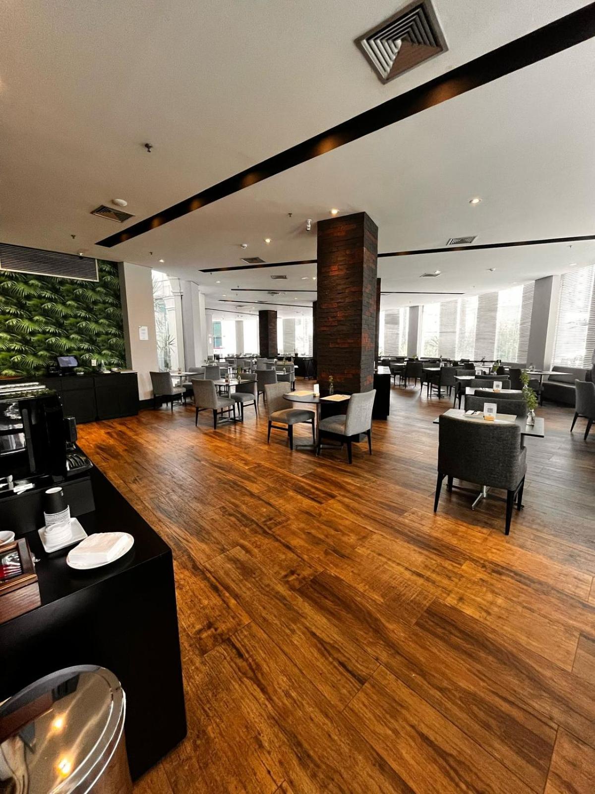 Căn hộ Flat Executive Deluxe - Av Ibirapuera São Paulo