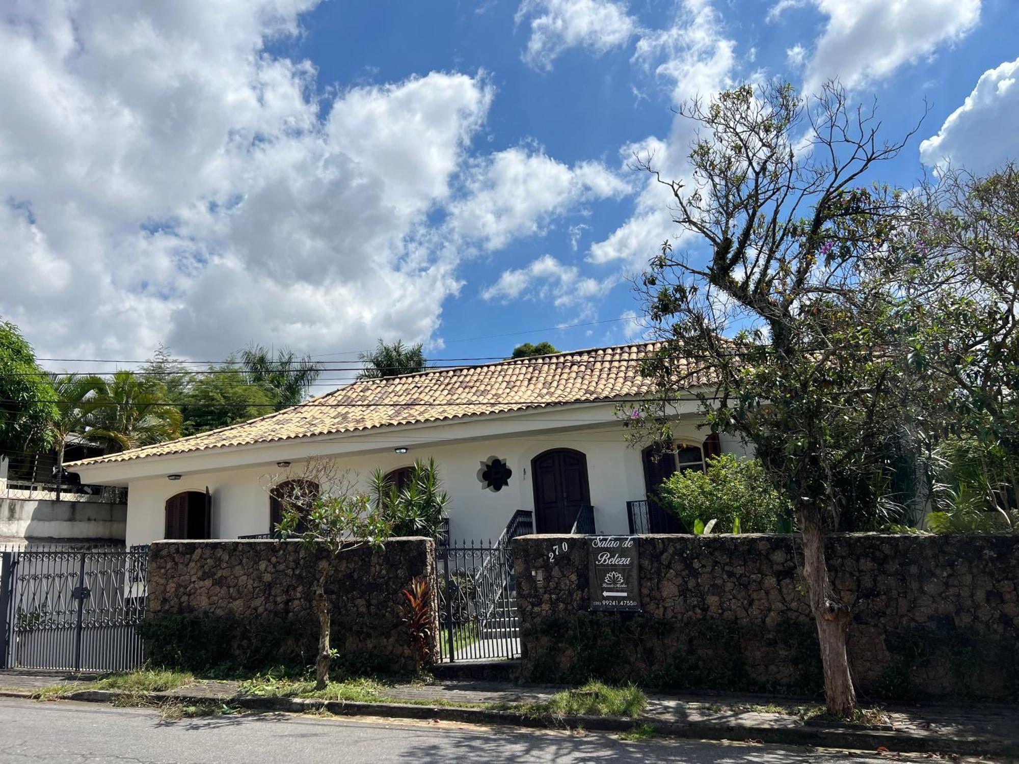Paris House