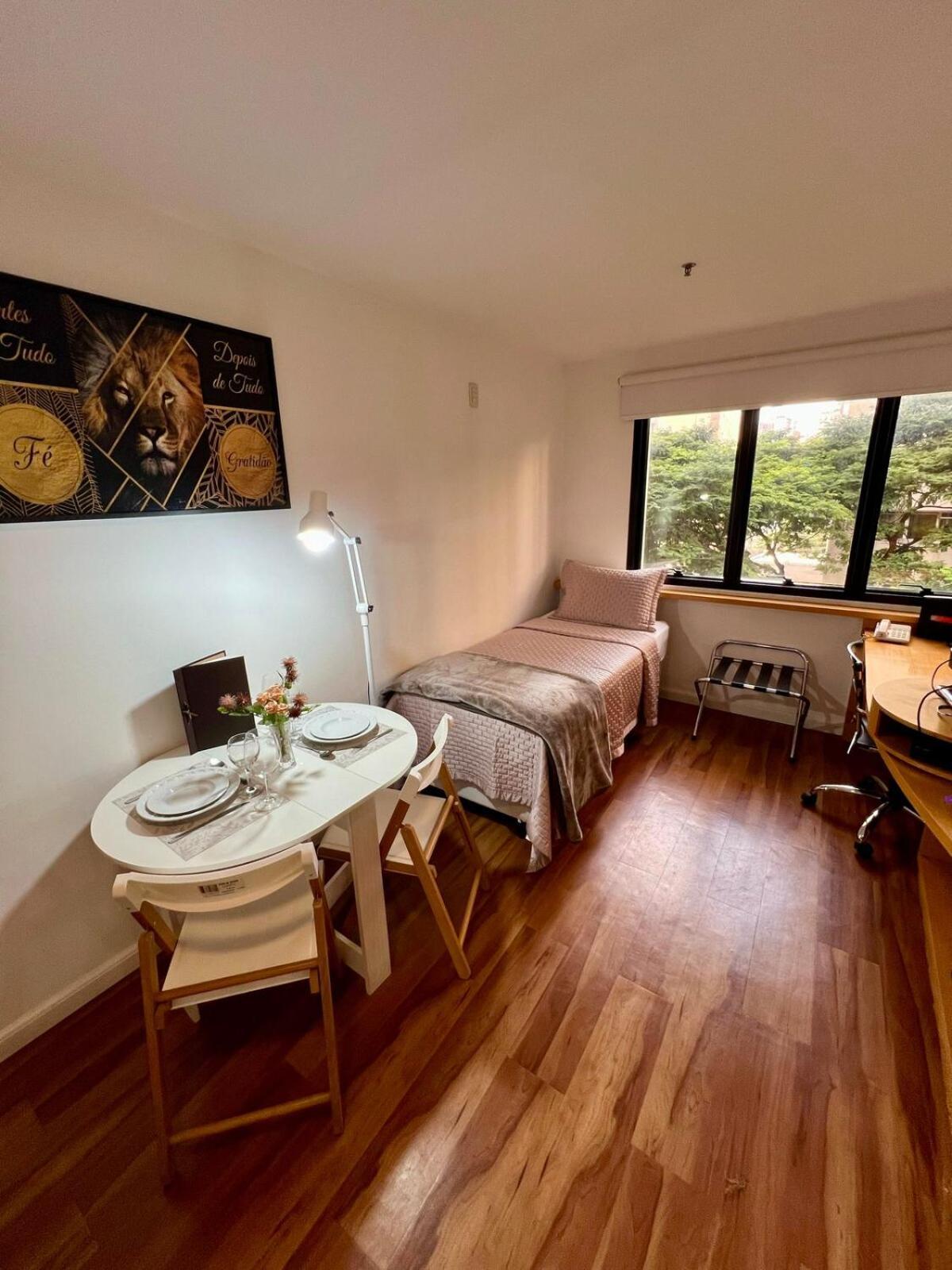 Unu Alameda Lorena Jardins Apartment