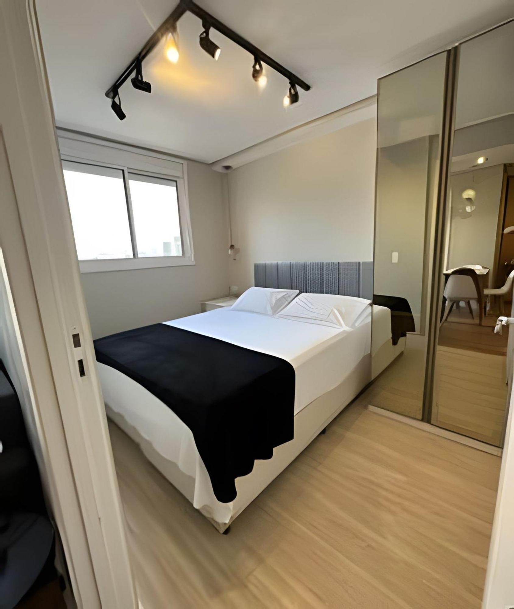 Com 2 Quartos Com Ar Em Moema * Sao Paulo