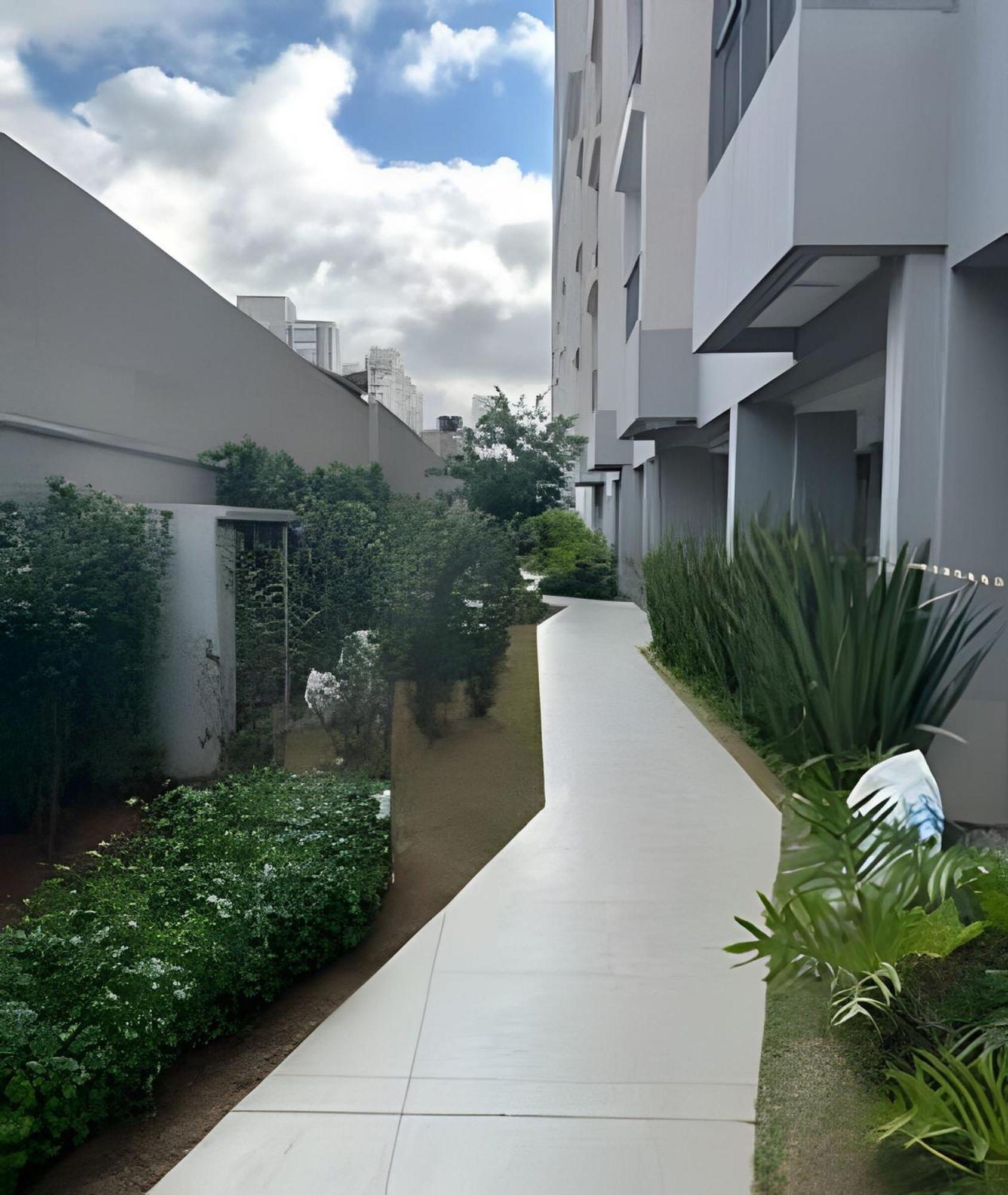 Com 2 Quartos Com Ar Em Moema * Sao Paulo