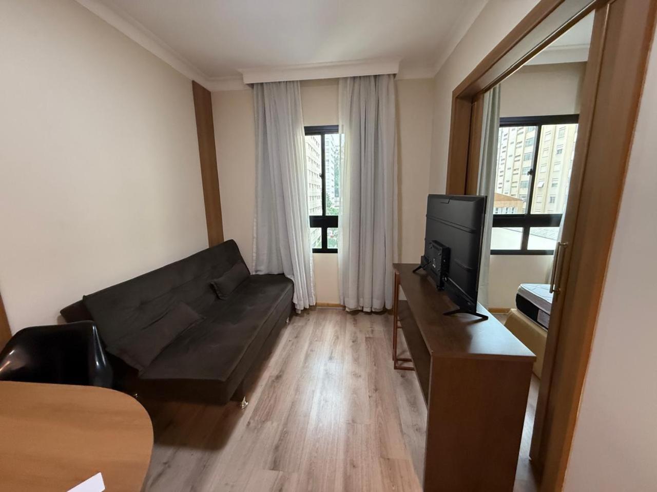 Daire Comfort Flat Pinheiros Em 4,5 Estrelas
