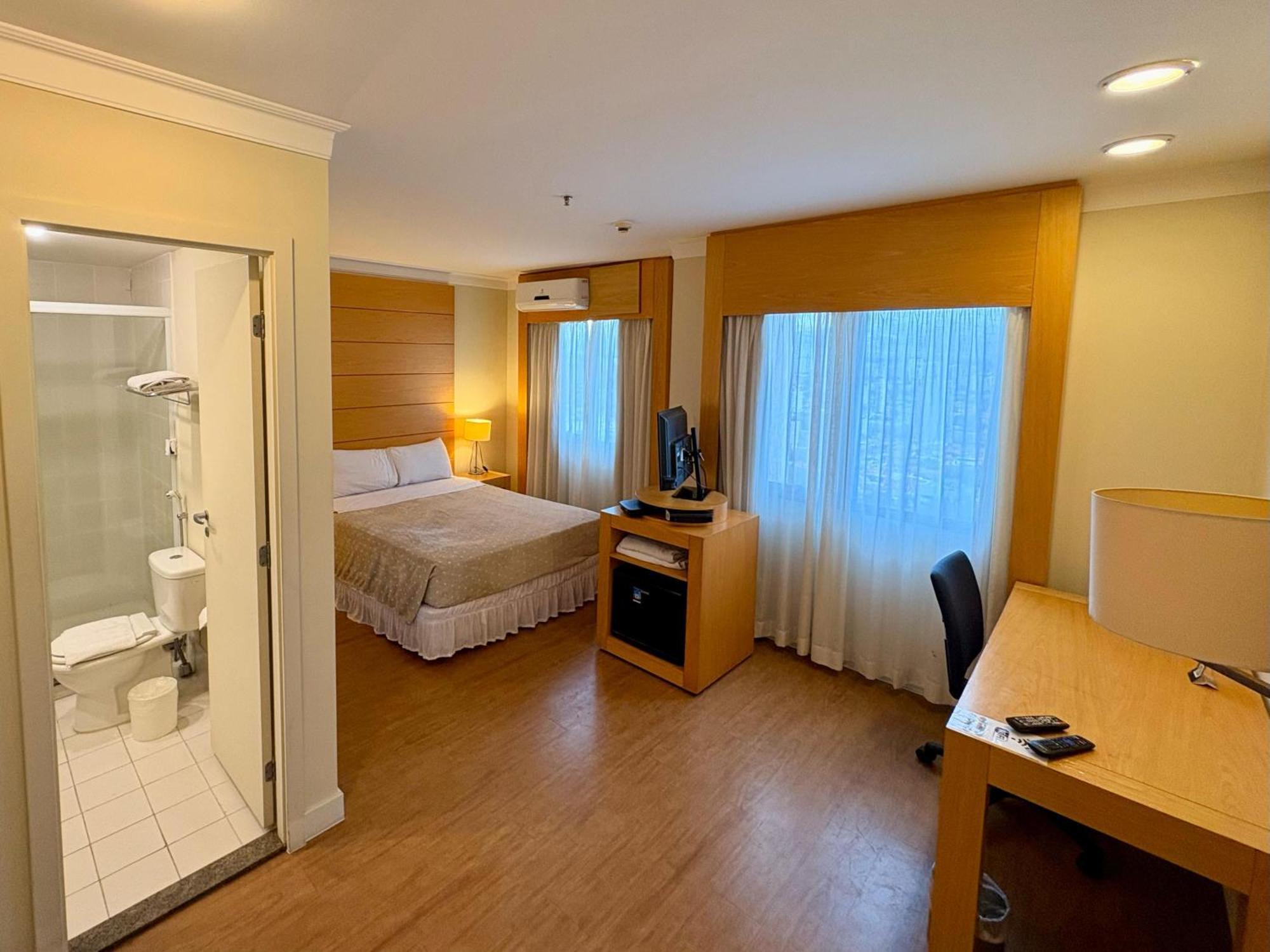 Congonhas Flat H2002 - Esuites 4*