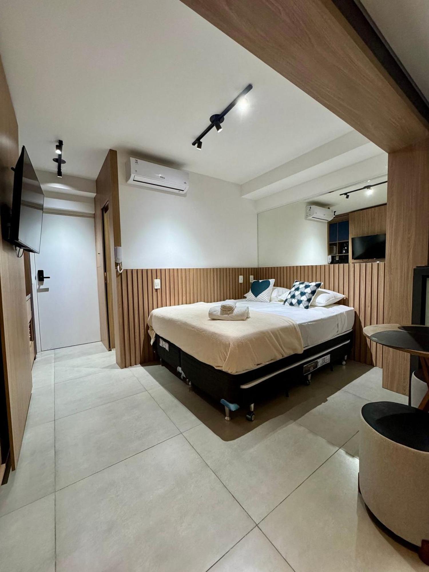 Pam_508 | Moderno No Jardins Apartment