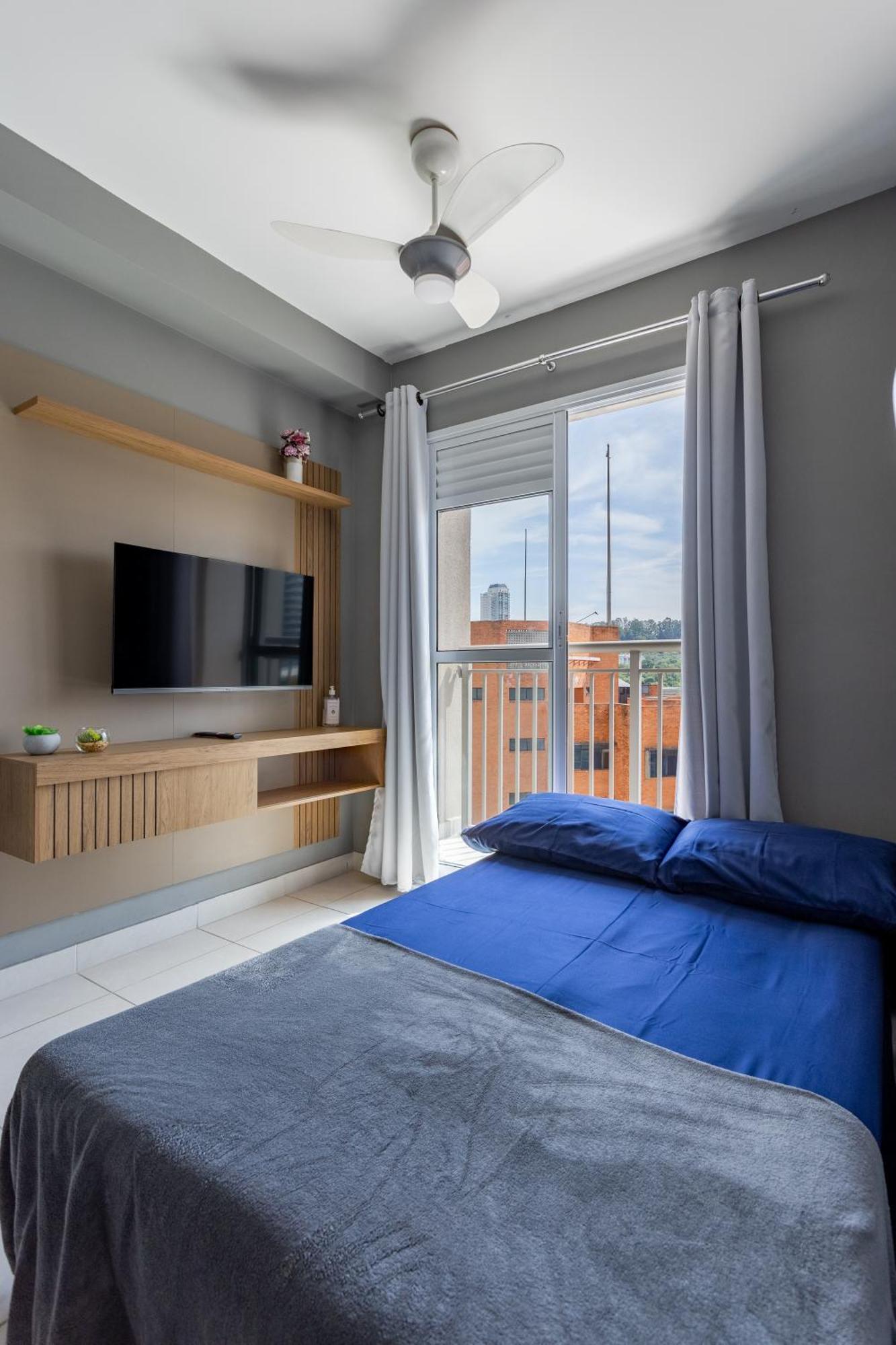 Ape 707 B Com Varanda Apartemen Sao Paulo
