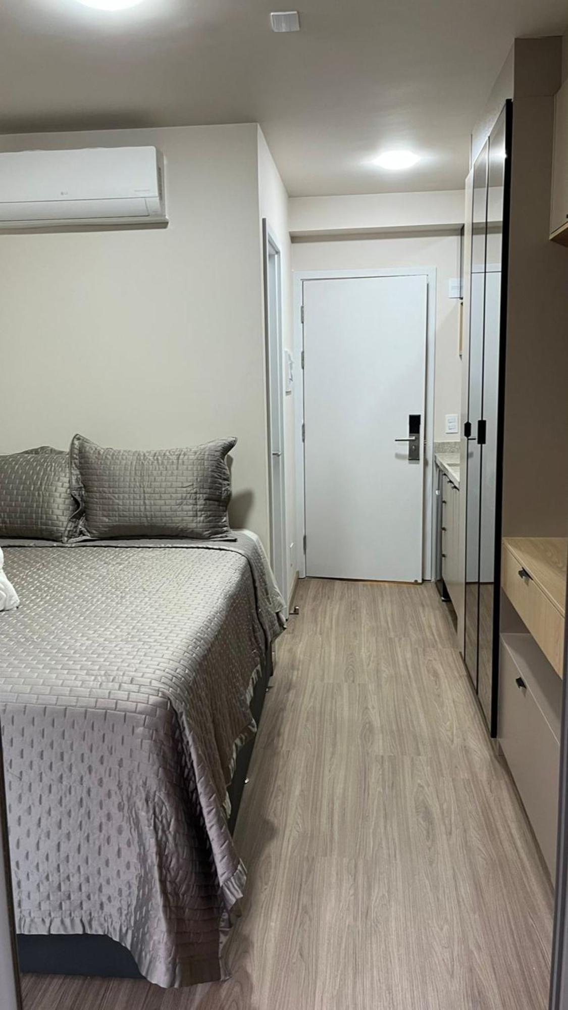 Mariana Lindo E Novo Apartemen