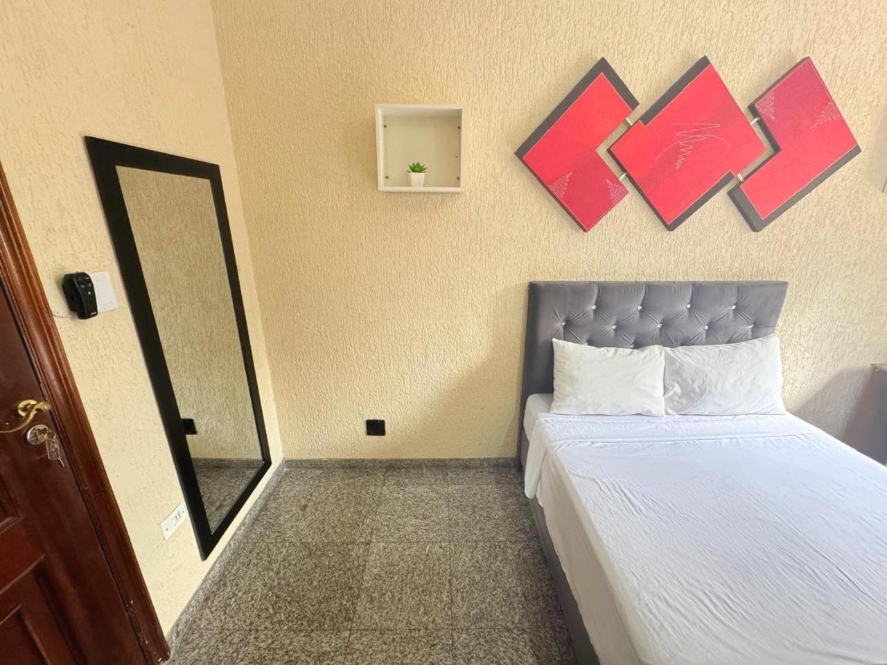 Hostheo Liberdade Bed & Breakfast Sao Paulo