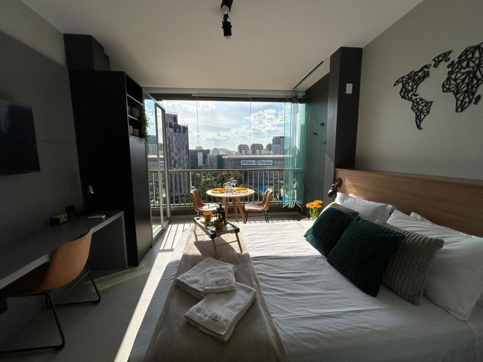 Luxo Ao Lado Allianz Apartment *
