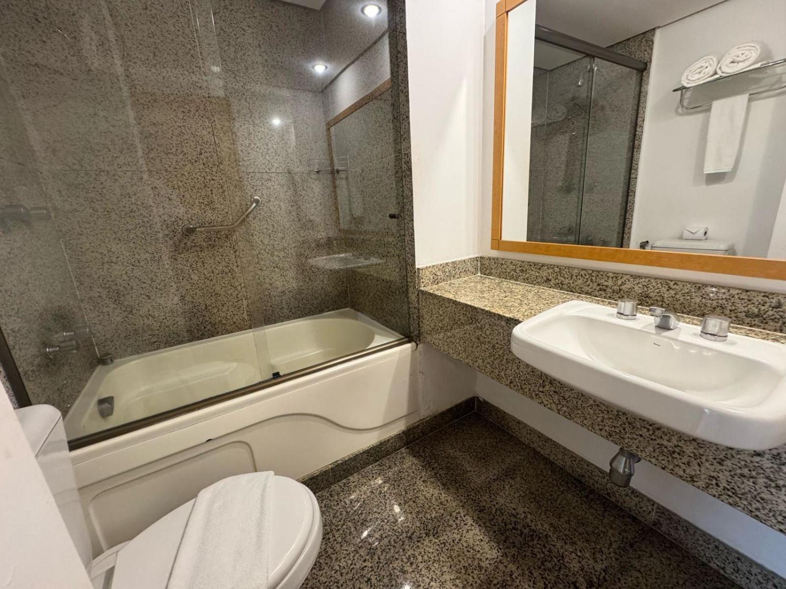 Hotel Avenida Paulista - Jardins - - Sp