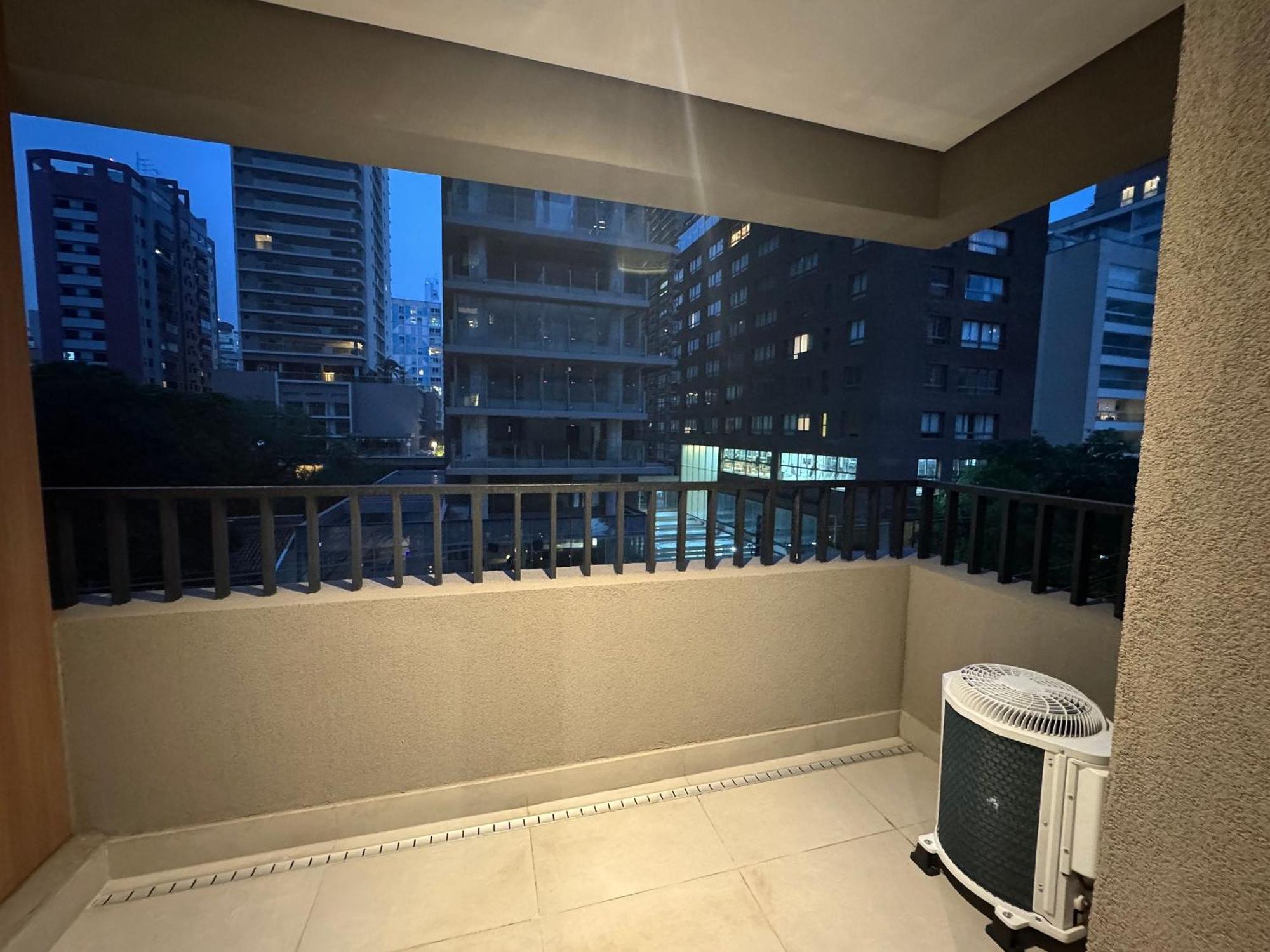 Limited - No Coracao De Pinheiros