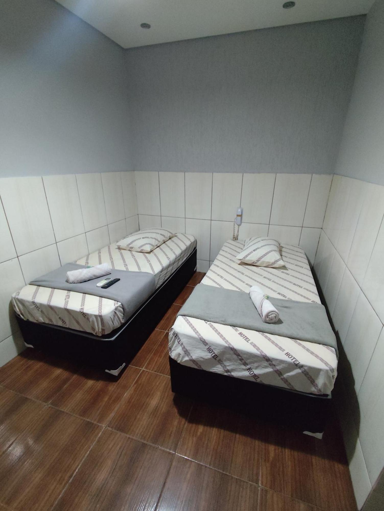 Anoitecer - Rodoviaria Tiete, Anhembi, Expo Center Kapselhotel São Paulo