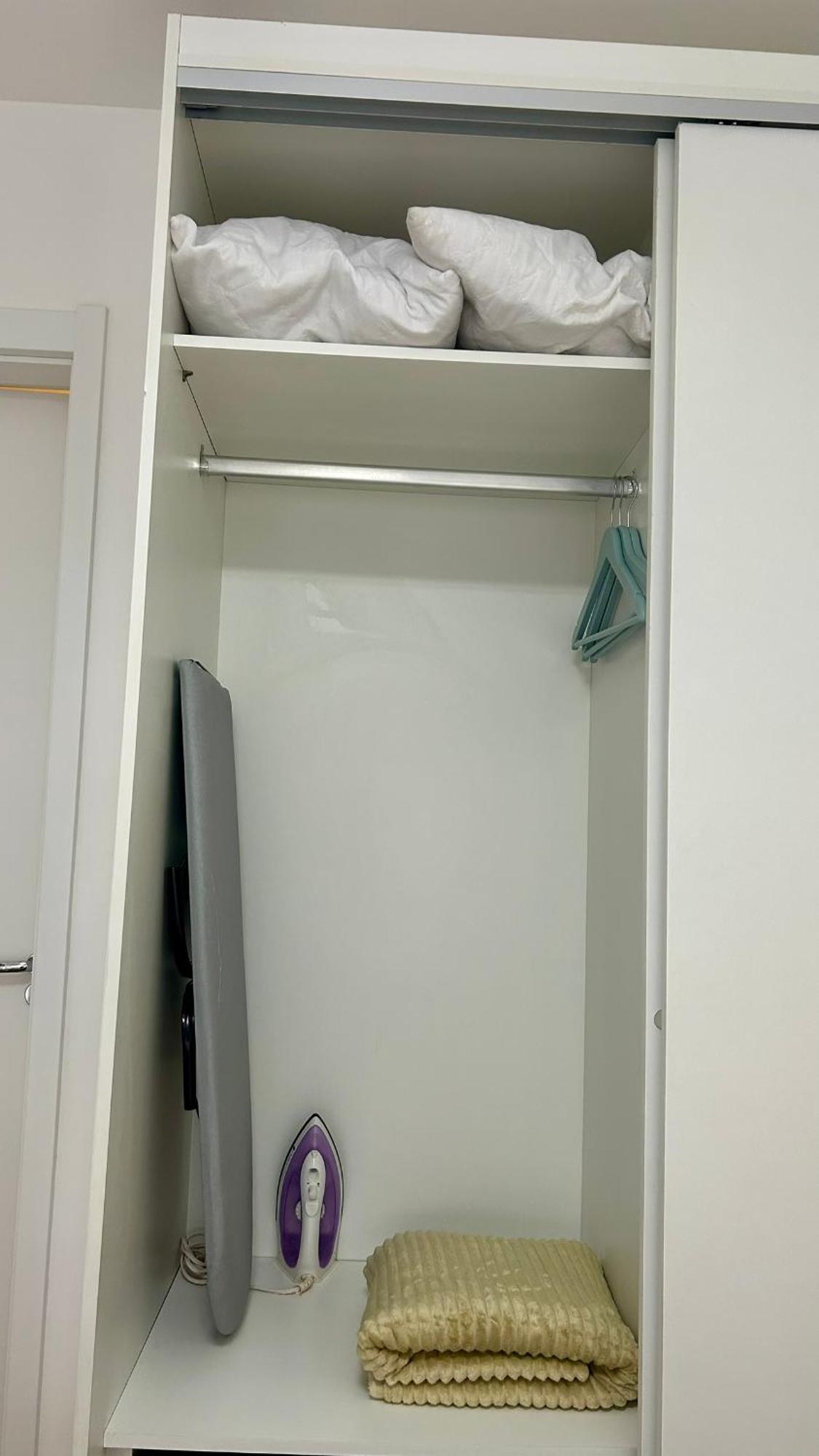 Apartment O Completo Com Sacada Prox Tokio Marine Hall