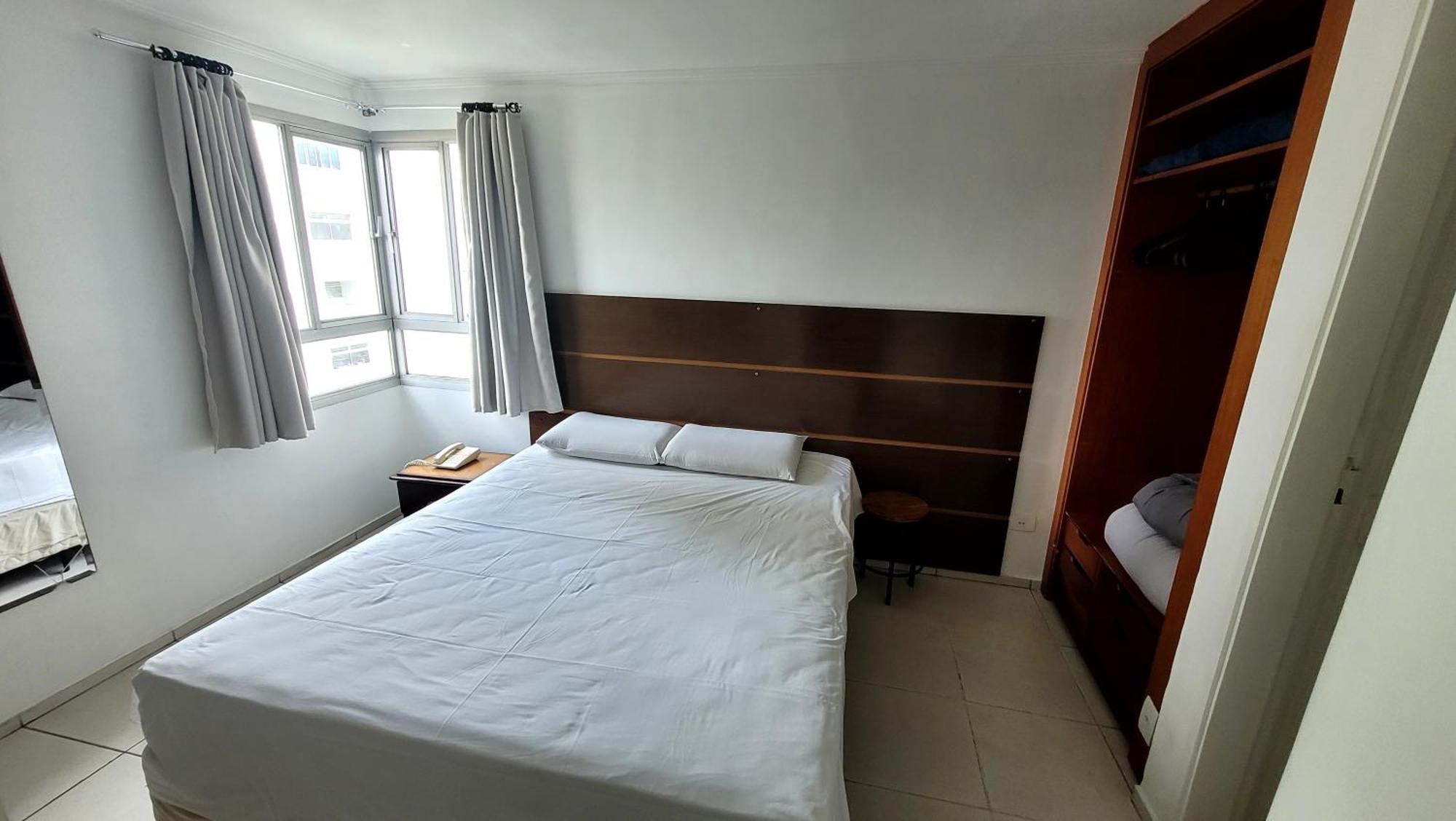 Flat Liberdade Ao Lado Do Metro E Hospitais Apartamento São Paulo