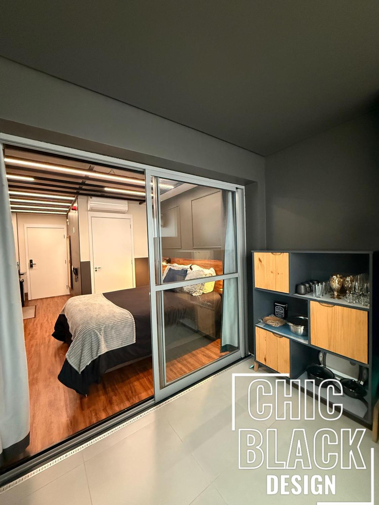 Chic Black Design - Zpinheiros