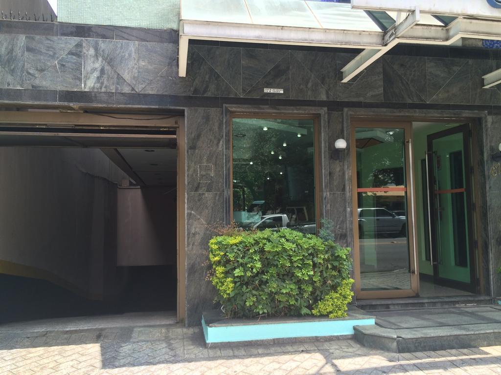 Saville Hotel 2*