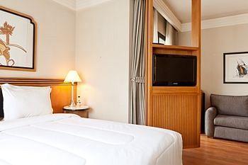 Estanplaza International Hotel