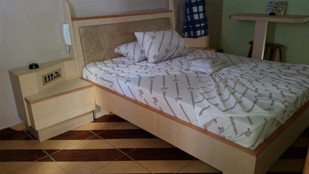 Lado Leste Hotel 2*