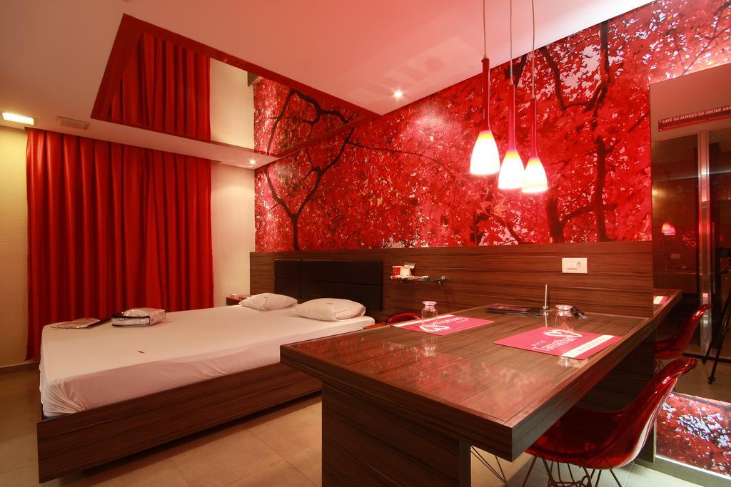 Khách sạn tình yêu Absolut (adults Only)